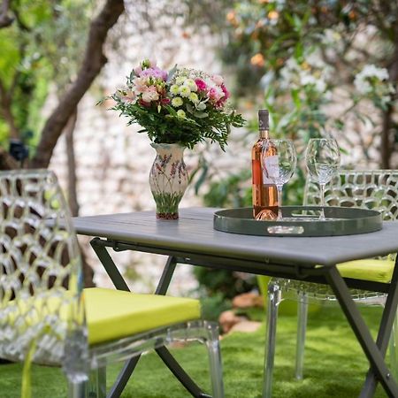 Appartement Lumineux Avec Terrasse Jardin Et Acces Piscine Villefranche-sur-Mer Eksteriør bilde