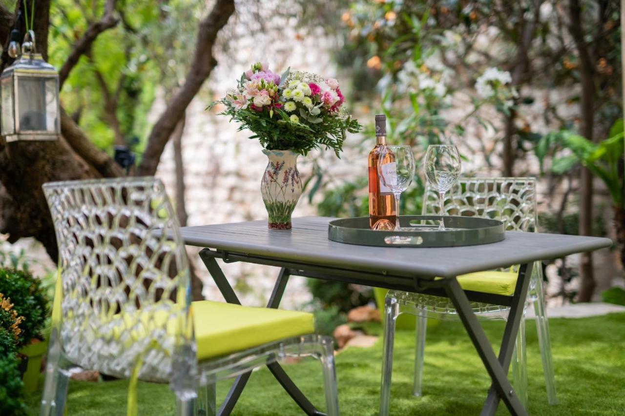 Appartement Lumineux Avec Terrasse Jardin Et Acces Piscine Villefranche-sur-Mer Eksteriør bilde
